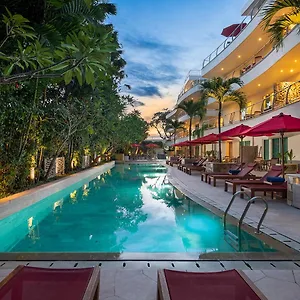 https://seaside-villa.ubudhotelsnow.com